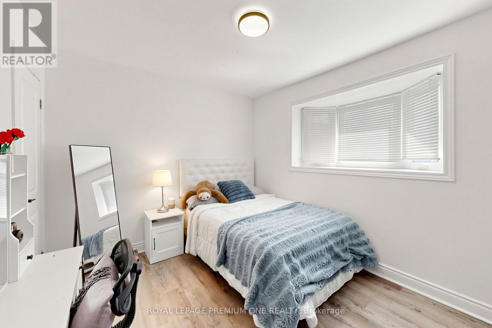 72 Thornton Avenue, Bradford West Gwillimbury, Ontario  L3Z 1N4 - Photo 15 - N13133118