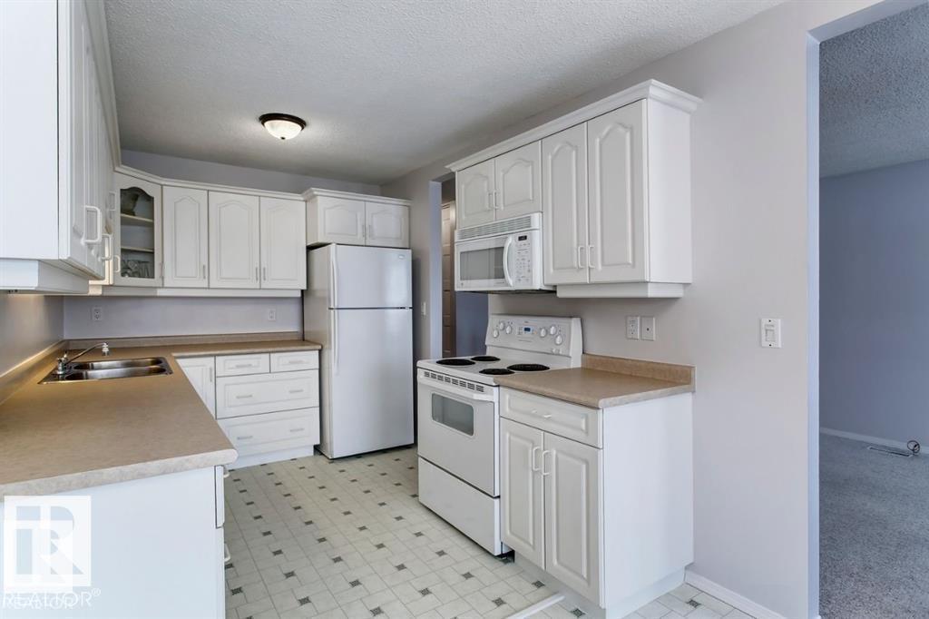 10688 Beaumaris Rd Nw, Edmonton, Alberta  T5X 3N4 - Photo 3 - E4488431