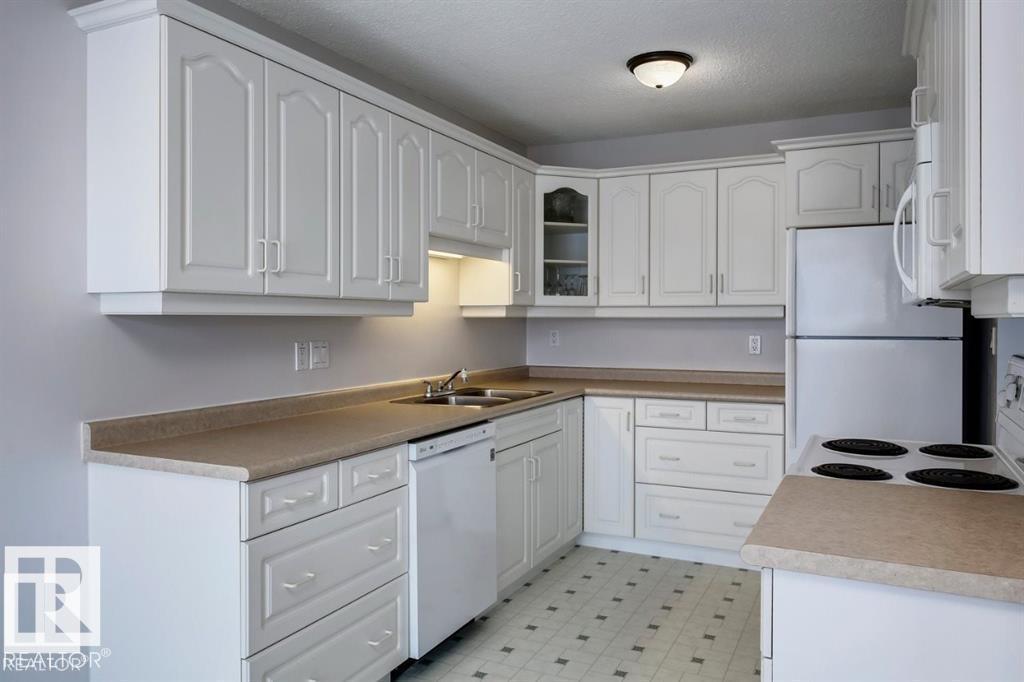 10688 Beaumaris Rd Nw, Edmonton, Alberta  T5X 3N4 - Photo 5 - E4488431