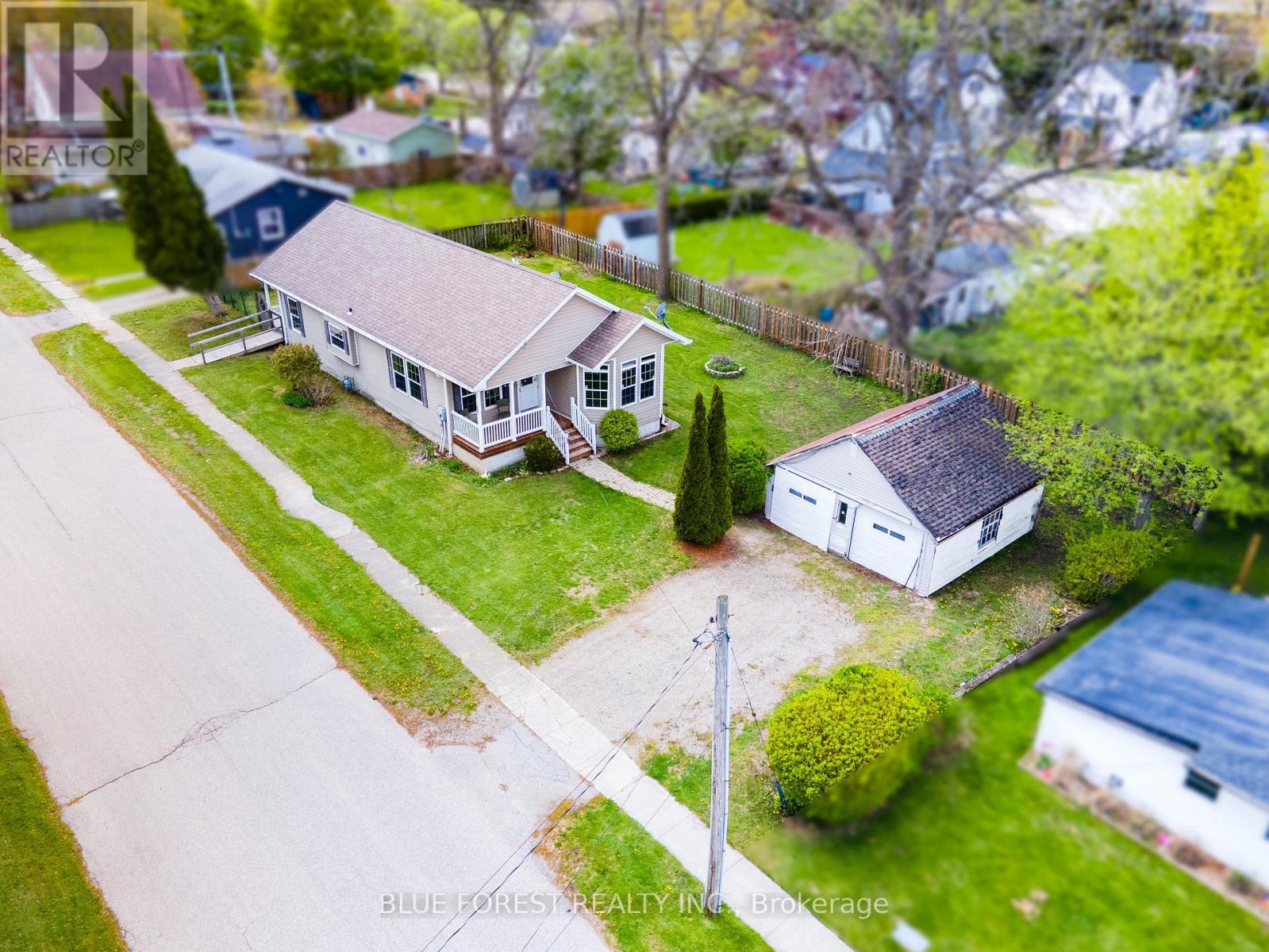 173 Harper Street, West Elgin, Ontario  N0L 2C0 - Photo 5 - X13140480