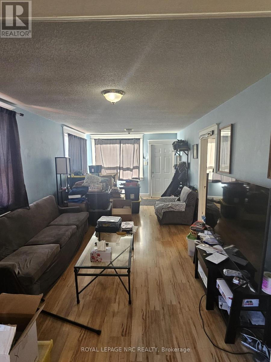 176 Pine Street S, Thorold, Ontario  L2V 3M4 - Photo 3 - X13039728