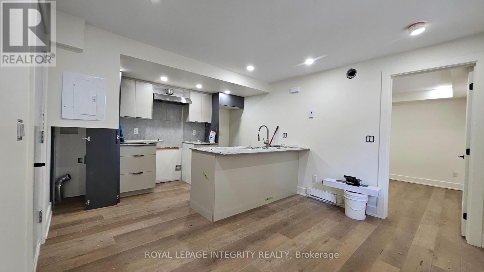 B - 372 Berkley Avenue, Ottawa, Ontario  K2A 2G7 - Photo 6 - X13140460