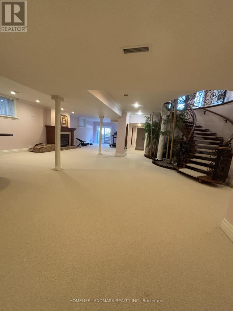 5 Vernham Avenue, Toronto, Ontario  M2L 2B1 - Photo 15 - C13140434