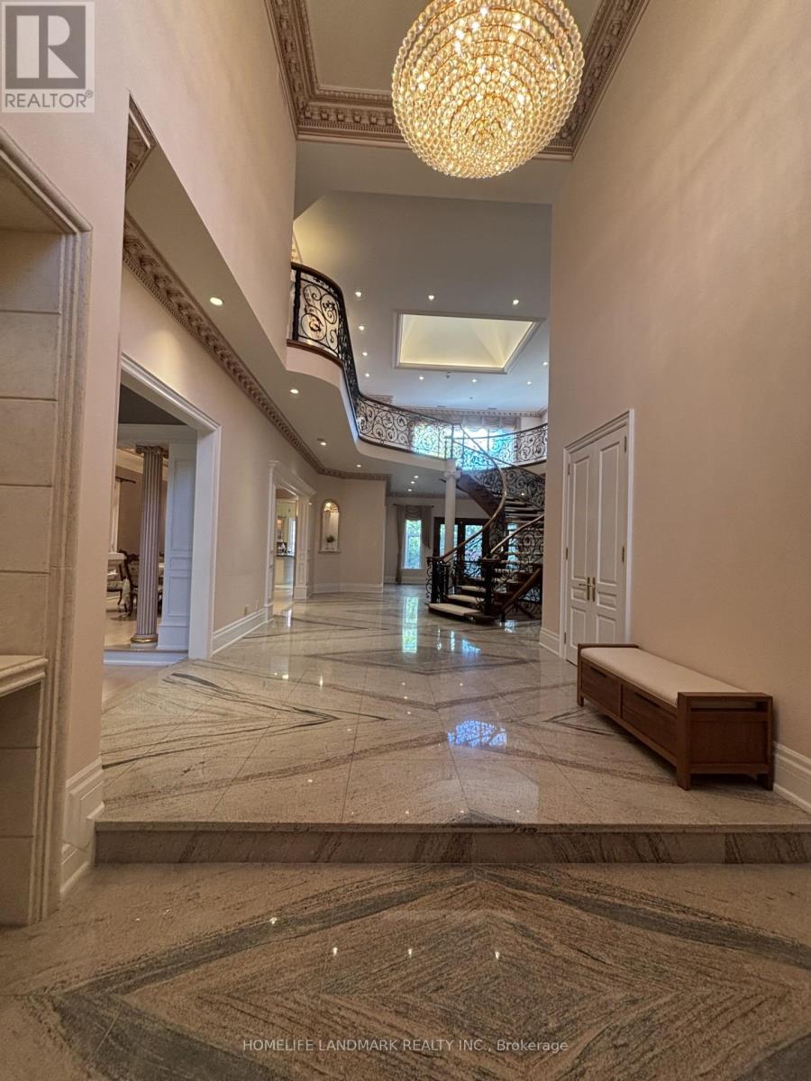 5 Vernham Avenue, Toronto, Ontario  M2L 2B1 - Photo 3 - C13140434