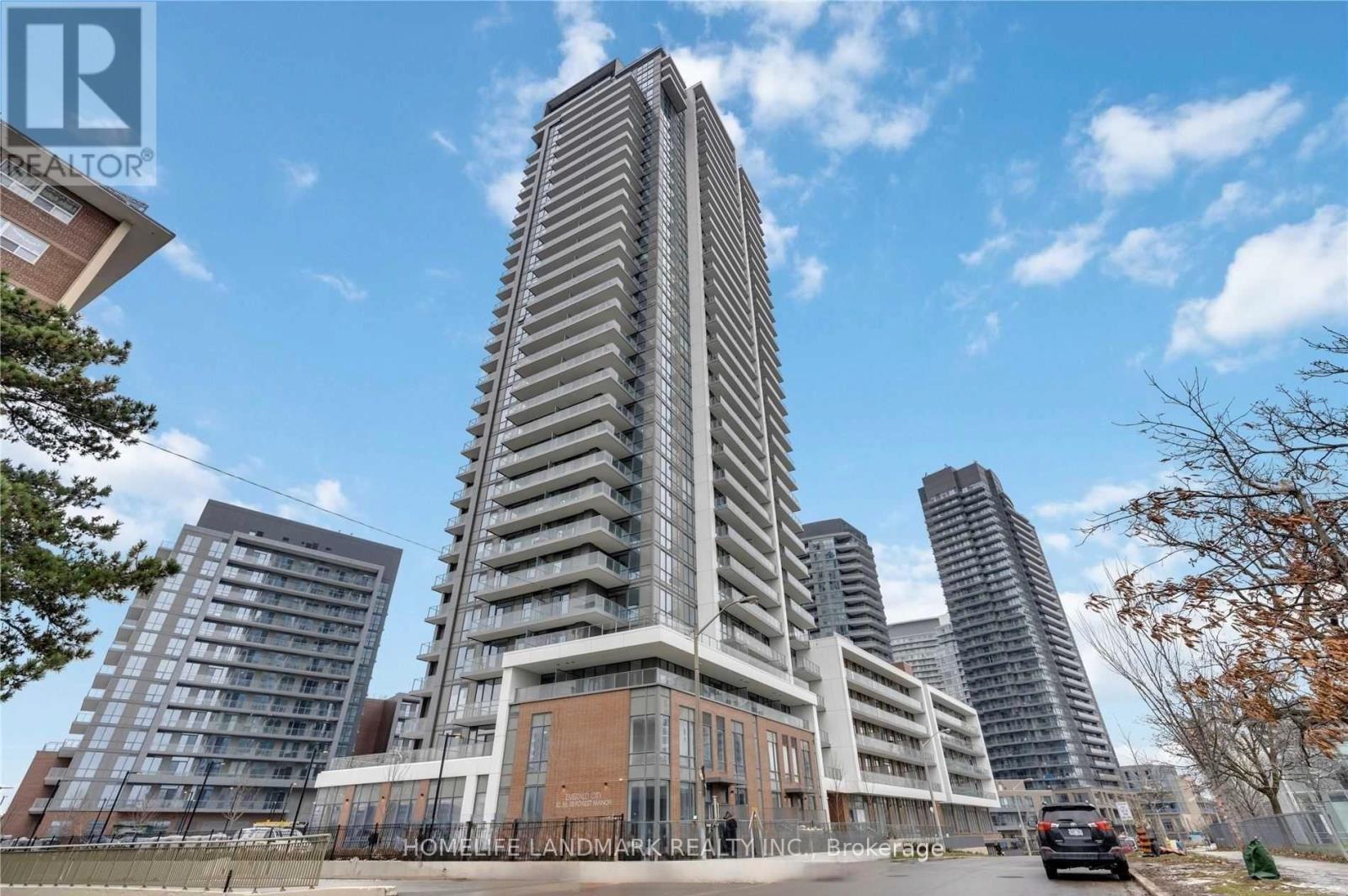 2211 - 32 FOREST MANOR ROAD, Toronto, Ontario