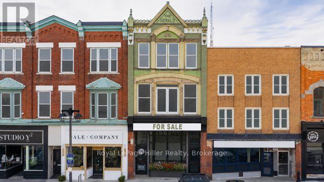 21 MARKET PLACE, Stratford, Ontario