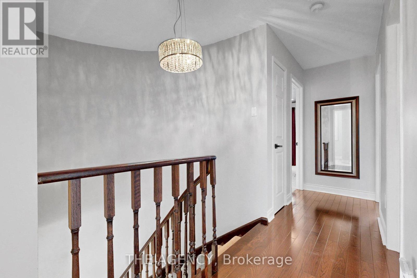 Upper - 1641 Pepperwood Gate, Pickering, Ontario  L1X 2K5 - Photo 23 - E13140428