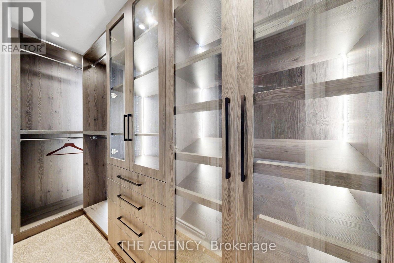 Upper - 1641 Pepperwood Gate, Pickering, Ontario  L1X 2K5 - Photo 30 - E13140428