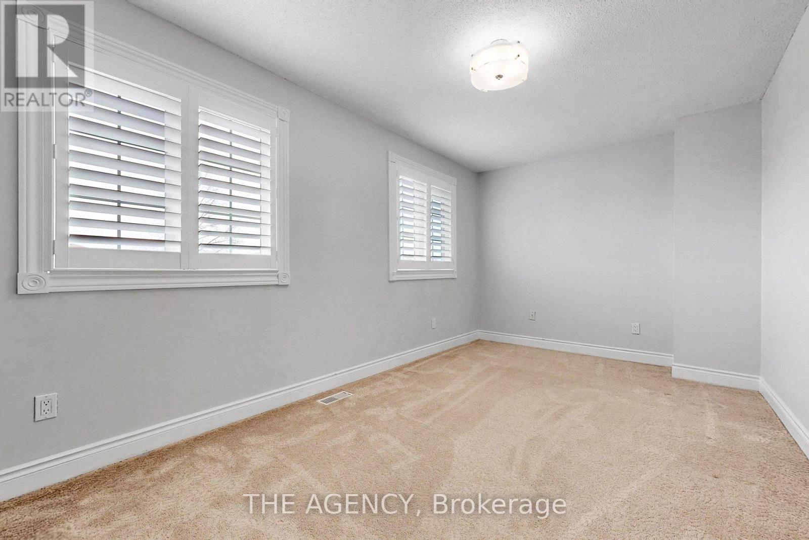 Upper - 1641 Pepperwood Gate, Pickering, Ontario  L1X 2K5 - Photo 40 - E13140428