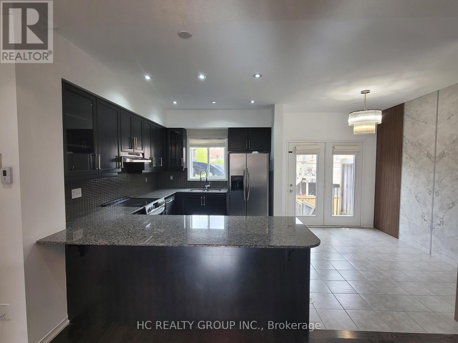 227 Dairy Drive, Toronto, Ontario  M1L 0G4 - Photo 5 - E13140462