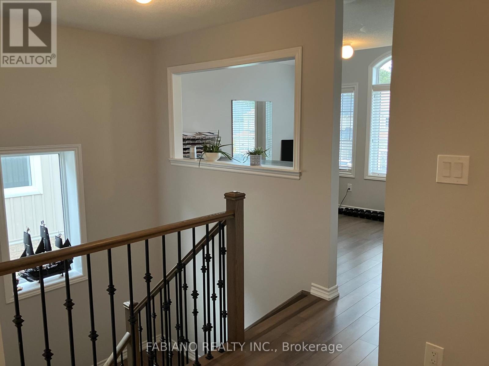 Upper - 175 Brownley Lane, Essa (Angus), Ontario L0M 1B6 - Photo 10 - N13140472