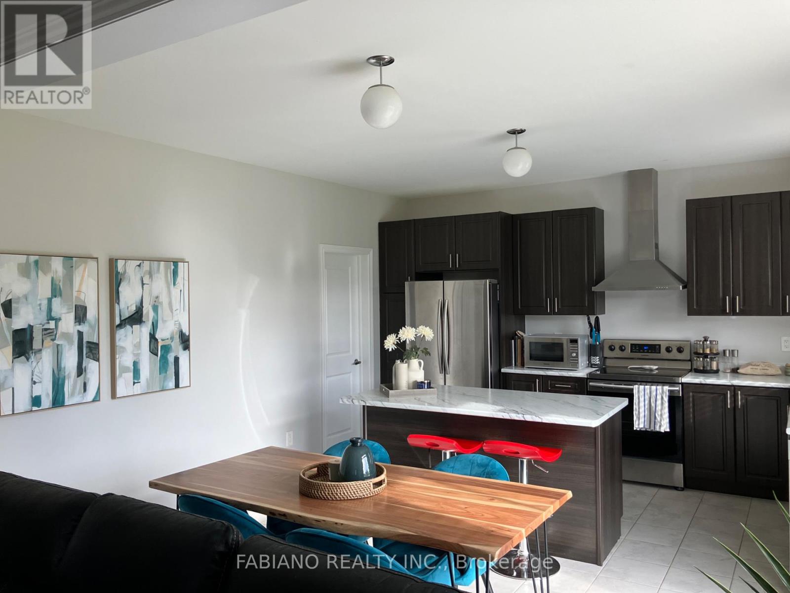 Upper - 175 Brownley Lane, Essa (Angus), Ontario L0M 1B6 - Photo 6 - N13140472