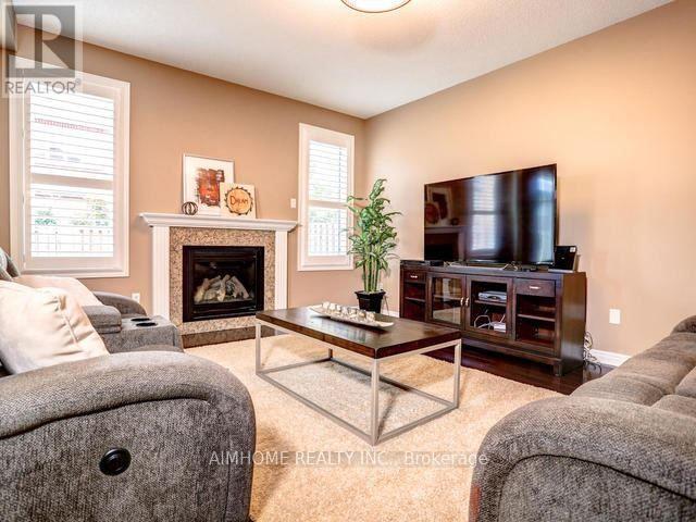 69 James Parrott Avenue, Markham (Wismer), Ontario  L6E 0E4 - Photo 6 - N13140484