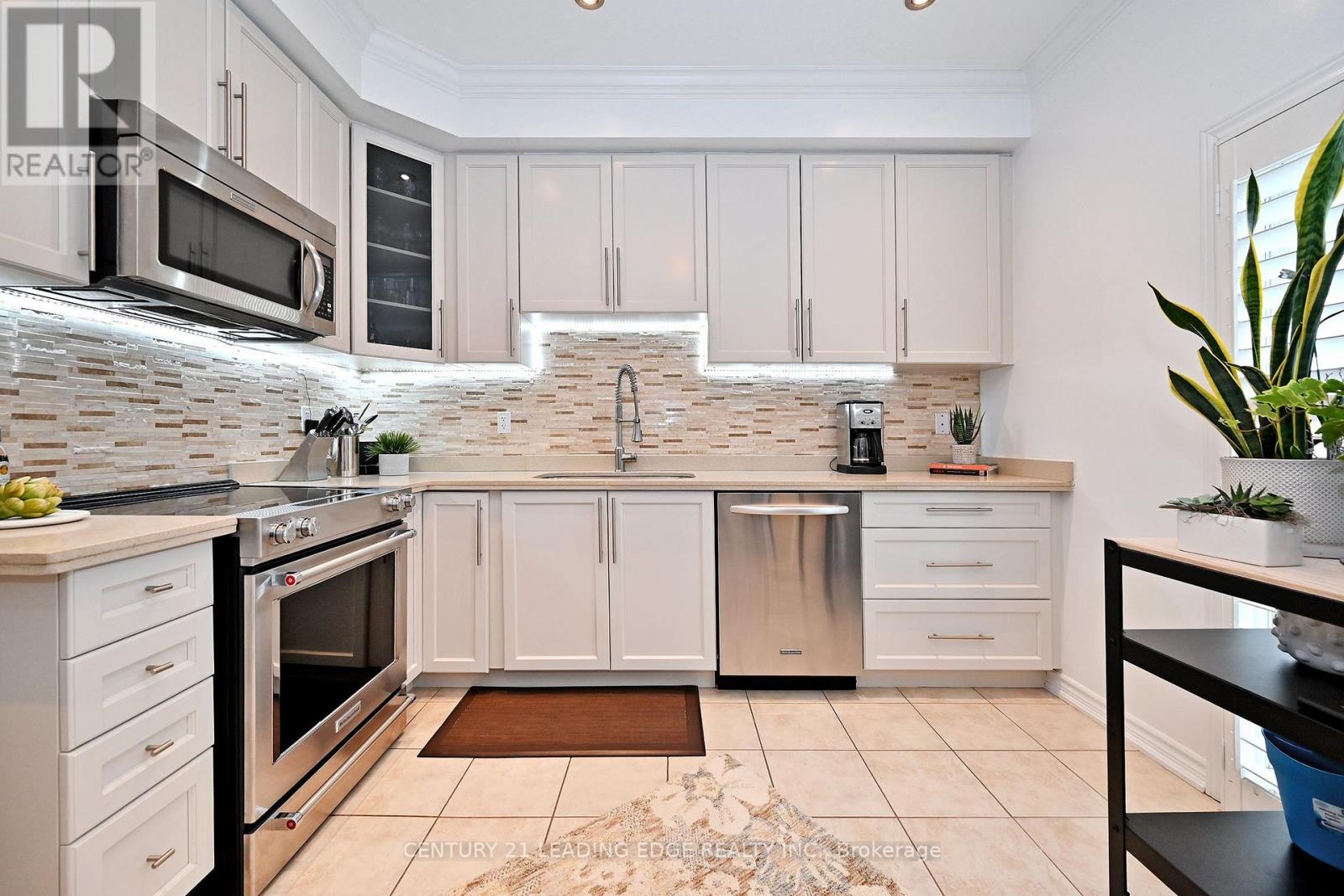 13 Beehive Lane, Markham, Ontario  L6E 0K6 - Photo 18 - N13140490