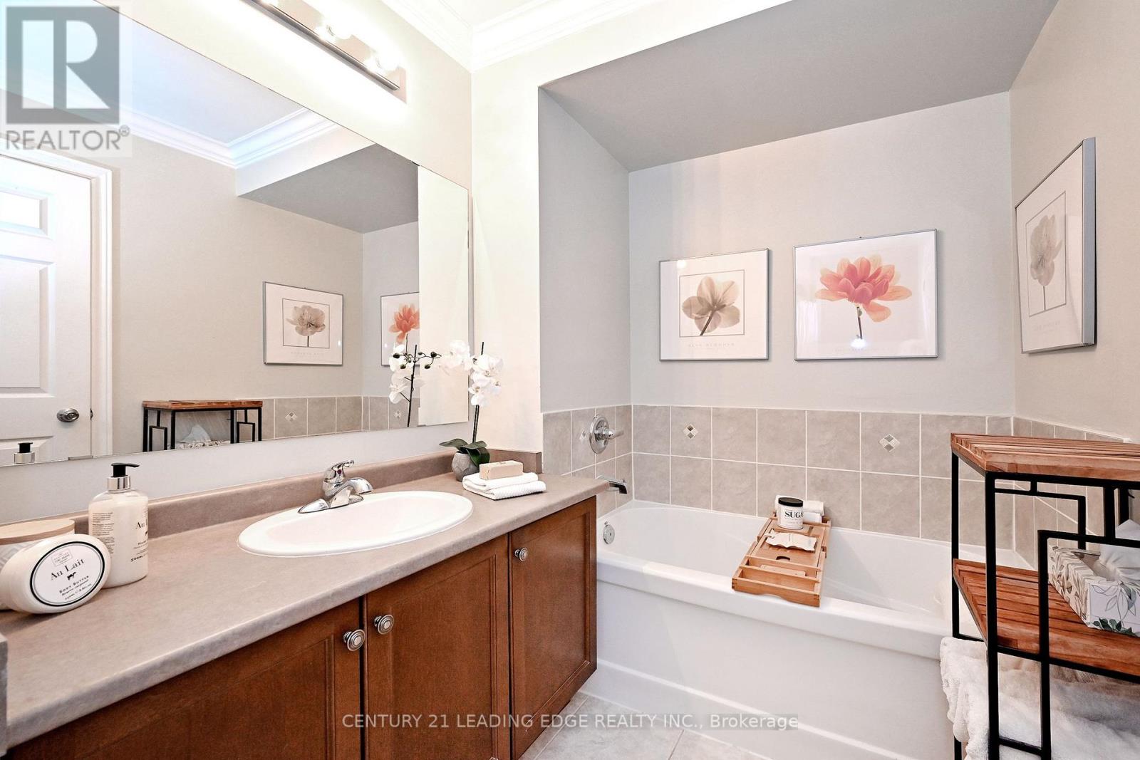 13 Beehive Lane, Markham, Ontario  L6E 0K6 - Photo 35 - N13140490