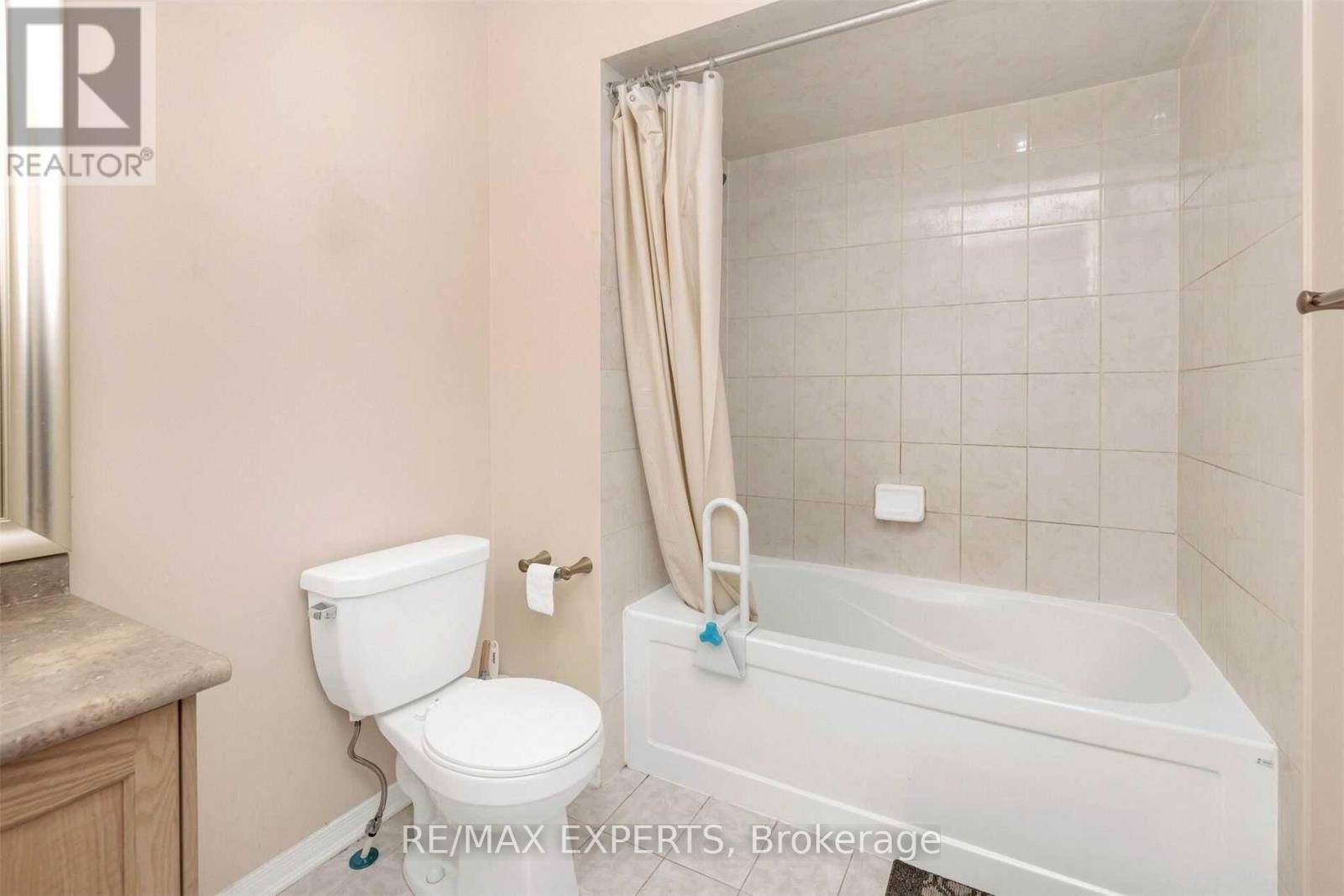 94 Sleightholme Crescent, Brampton, Ontario  L6P 3E7 - Photo 13 - W13140432