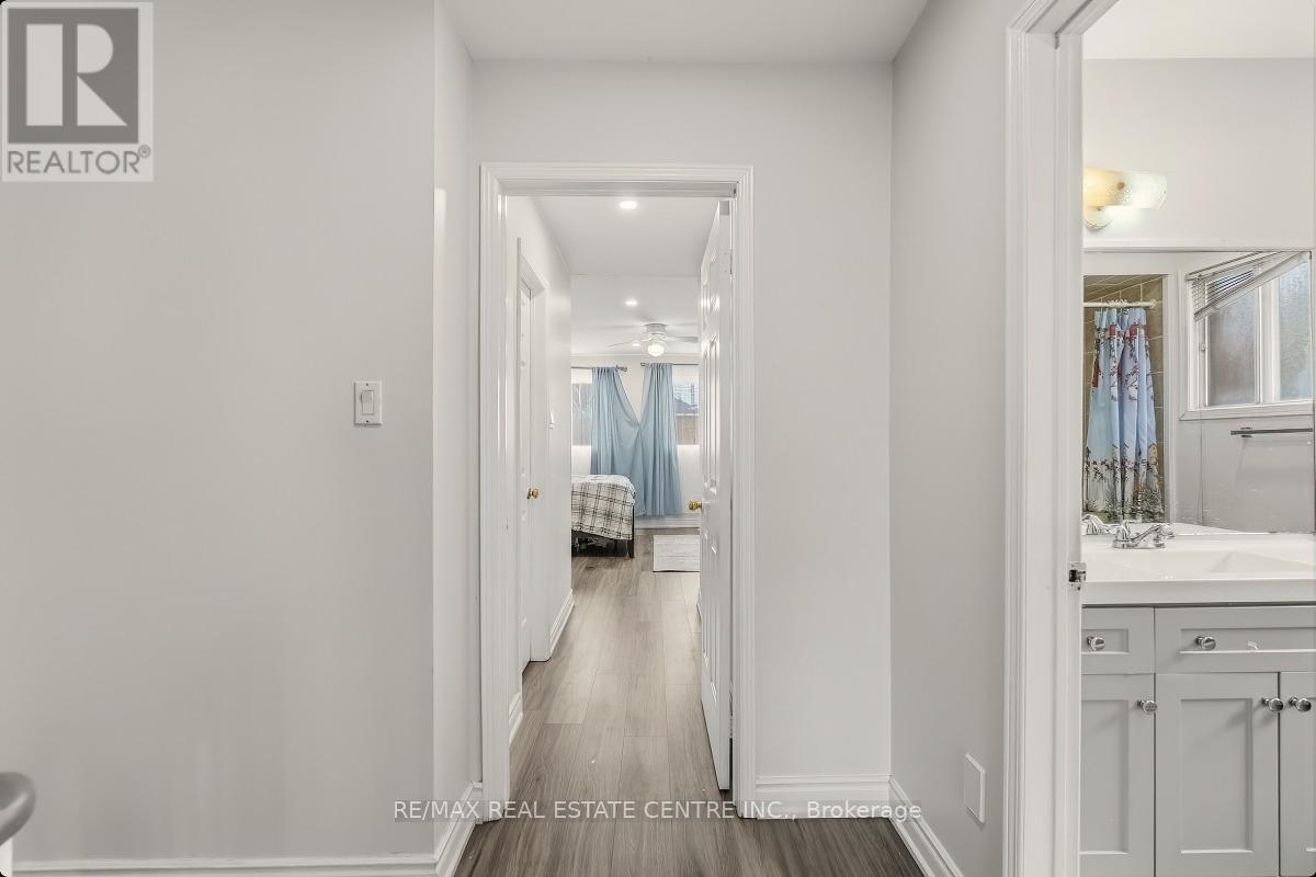 5013 Northern Night Circle, Mississauga, Ontario  L5R 2P7 - Photo 11 - W13140442