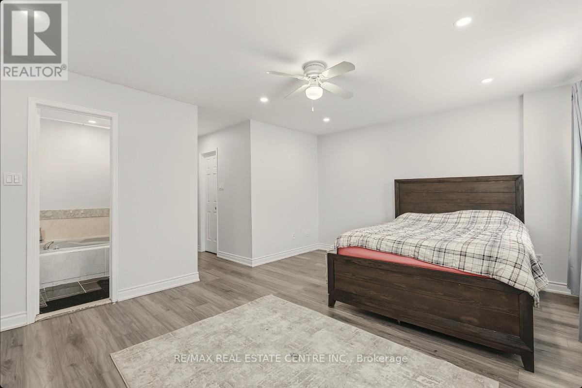 5013 Northern Night Circle, Mississauga, Ontario  L5R 2P7 - Photo 15 - W13140442