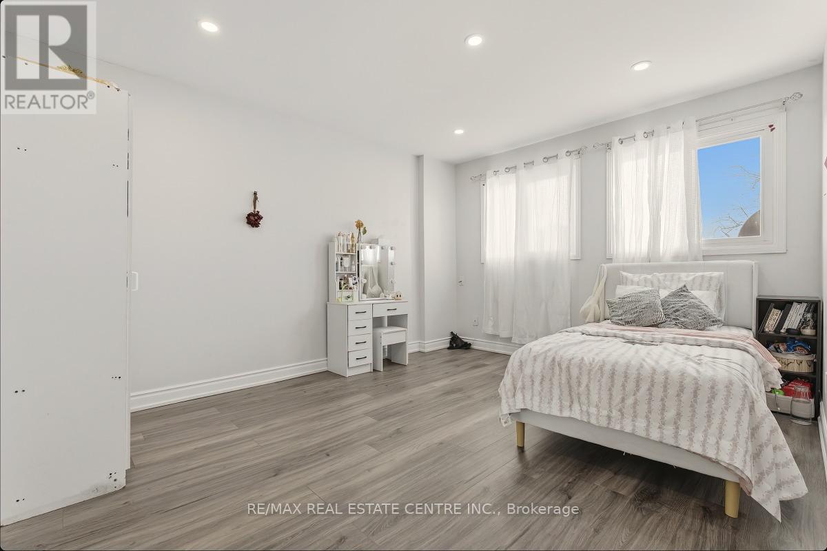 5013 Northern Night Circle, Mississauga, Ontario  L5R 2P7 - Photo 23 - W13140442
