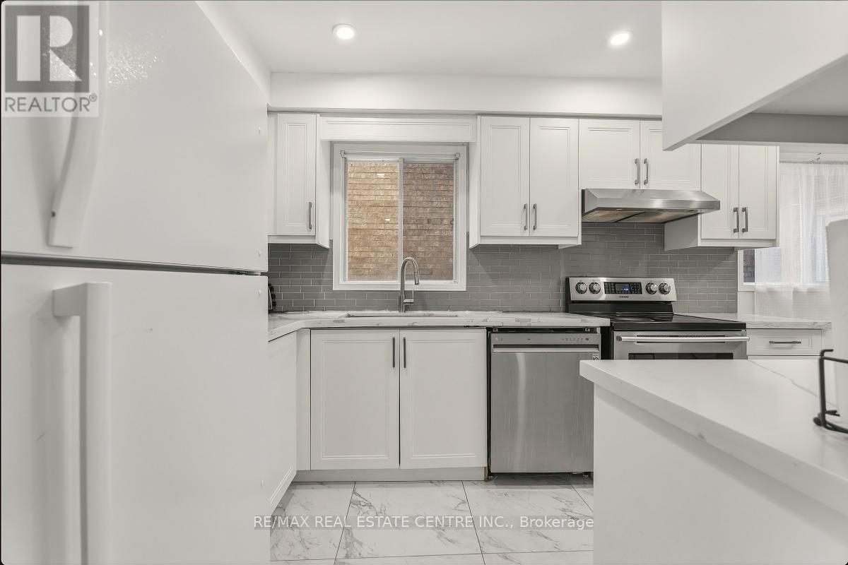 5013 Northern Night Circle, Mississauga, Ontario  L5R 2P7 - Photo 26 - W13140442