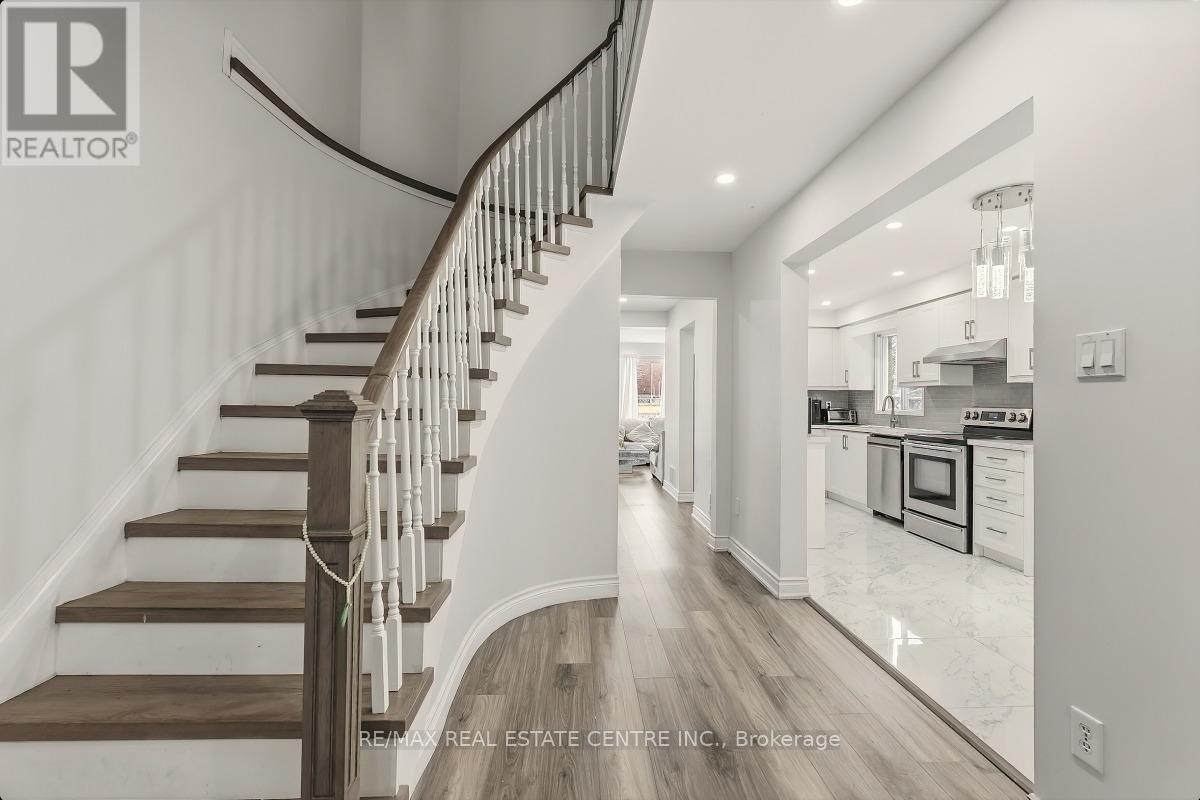5013 Northern Night Circle, Mississauga, Ontario  L5R 2P7 - Photo 40 - W13140442