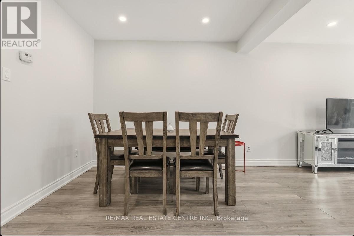 5013 Northern Night Circle, Mississauga, Ontario  L5R 2P7 - Photo 7 - W13140442