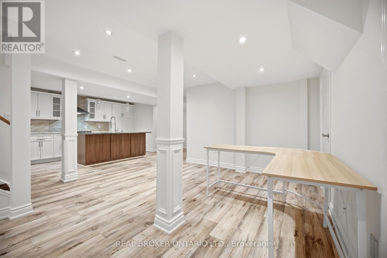3277 Paul Henderson Drive, Mississauga, Ontario  L5M 0H5 - Photo 16 - W13140444