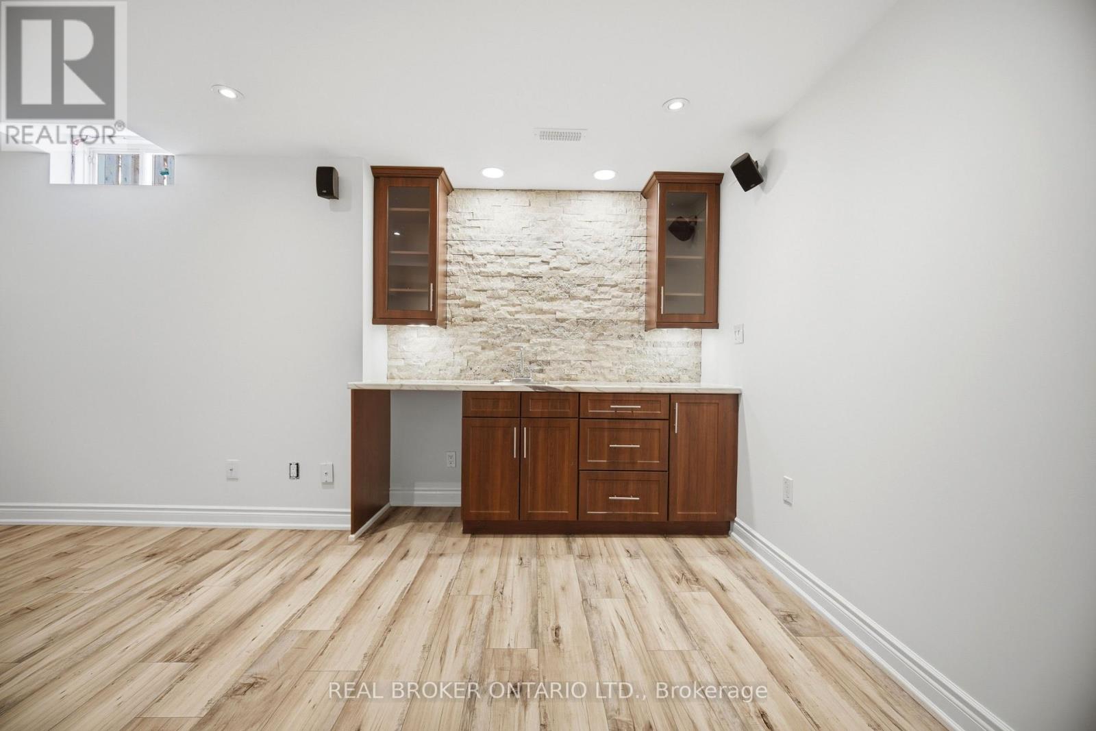 3277 Paul Henderson Drive, Mississauga, Ontario  L5M 0H5 - Photo 22 - W13140444