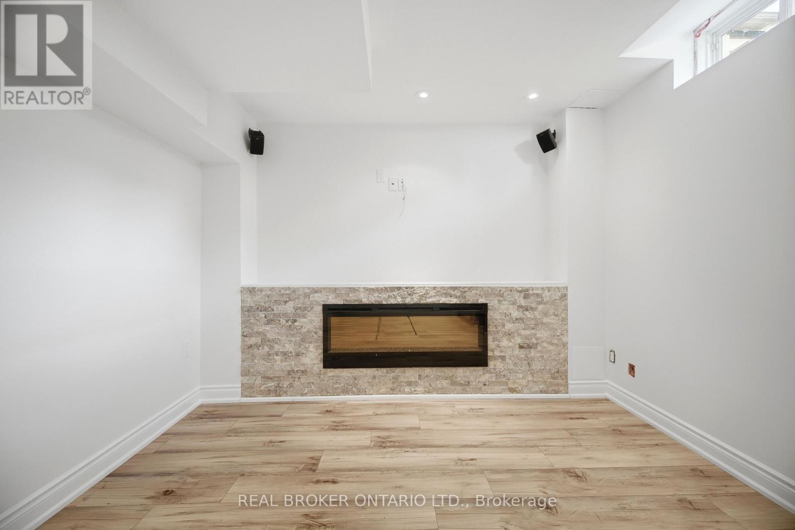3277 Paul Henderson Drive, Mississauga, Ontario  L5M 0H5 - Photo 26 - W13140444