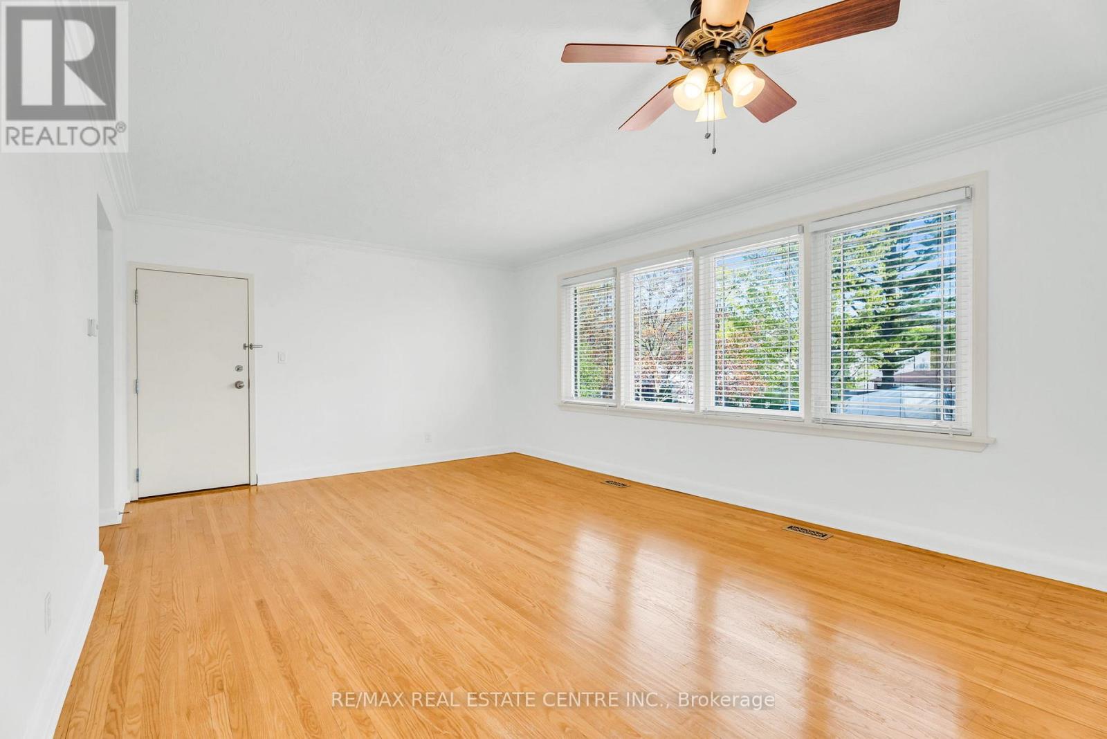 Upper - 48 Maple Avenue S, Mississauga, Ontario  L5H 2R6 - Photo 13 - W13140452