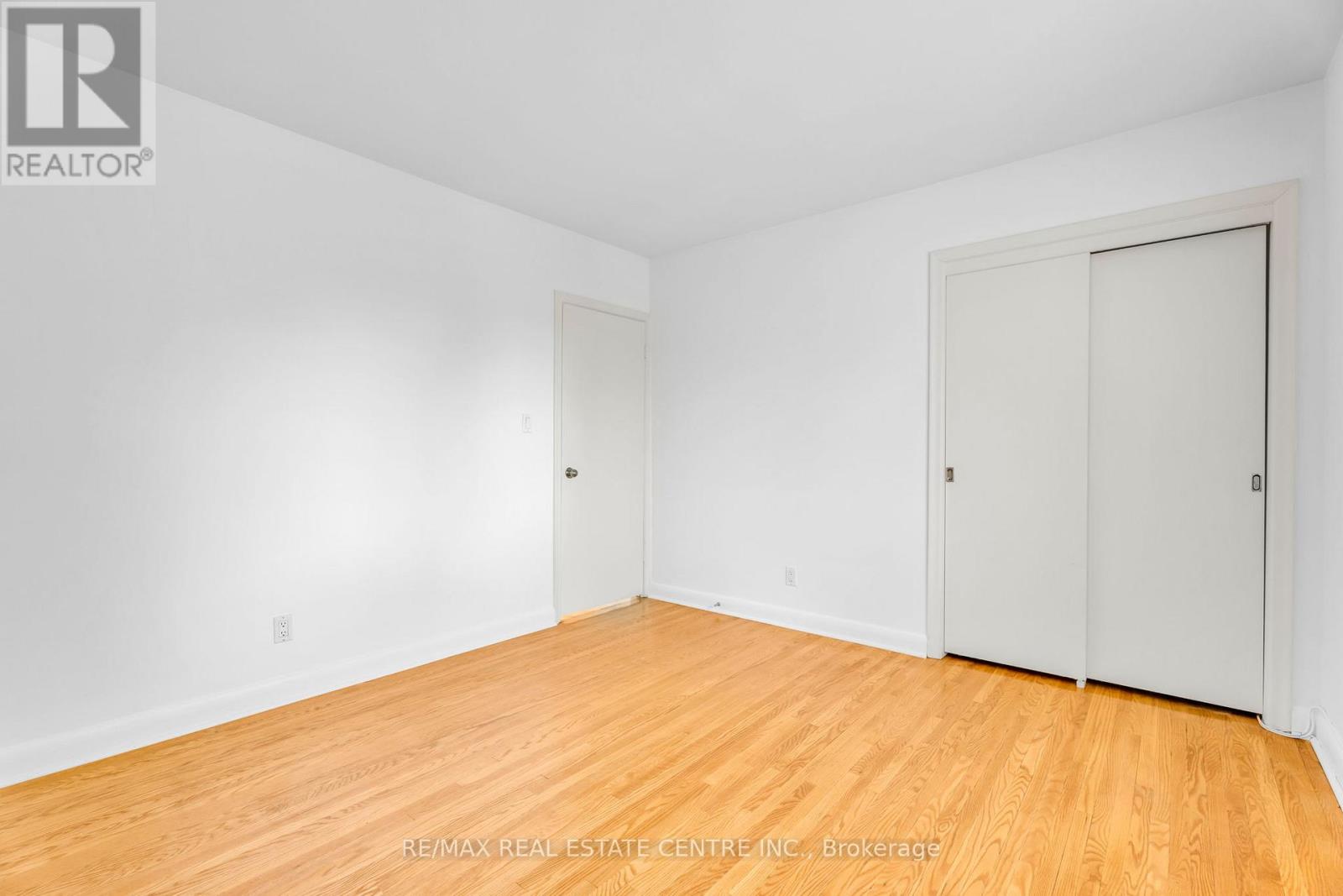 Upper - 48 Maple Avenue S, Mississauga, Ontario  L5H 2R6 - Photo 25 - W13140452