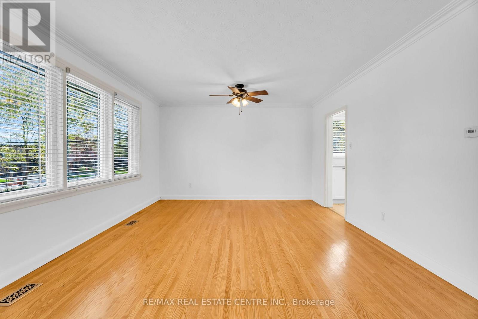 Upper - 48 Maple Avenue S, Mississauga, Ontario  L5H 2R6 - Photo 6 - W13140452
