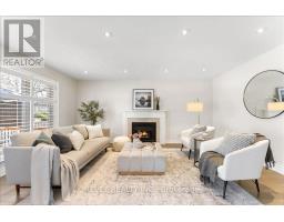 30 LINDERWOOD DRIVE, Toronto, Ontario