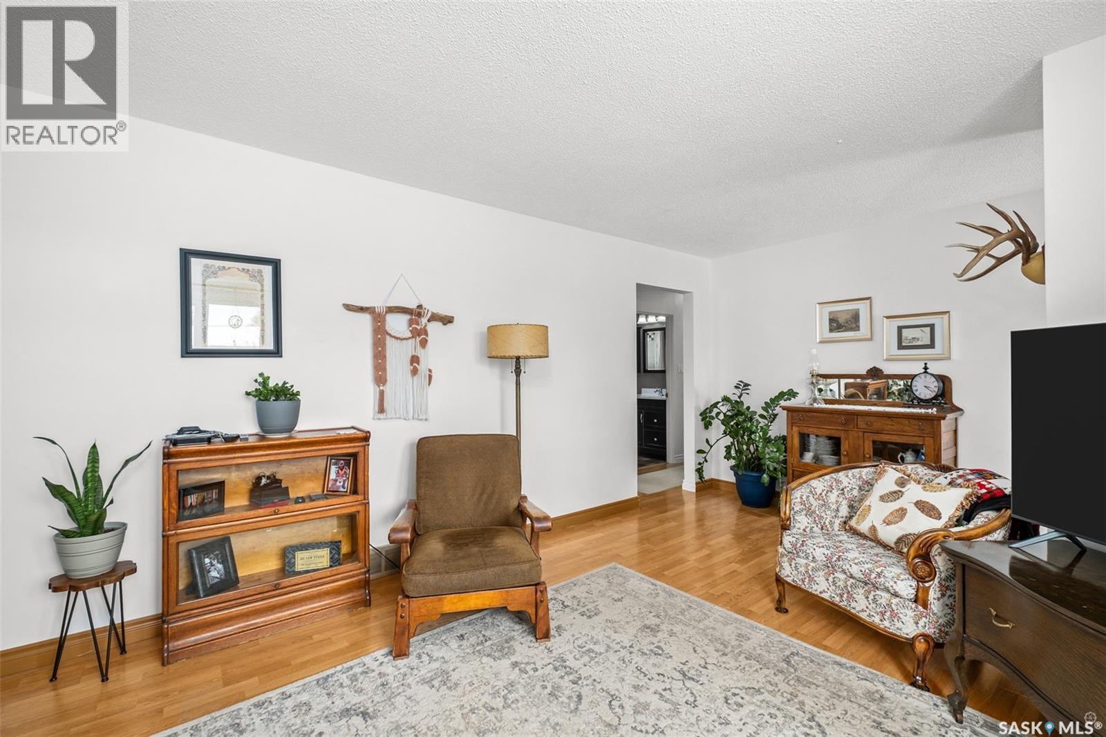 654 23rd Street W, Prince Albert, Saskatchewan  S6V 4H3 - Photo 5 - SK036251