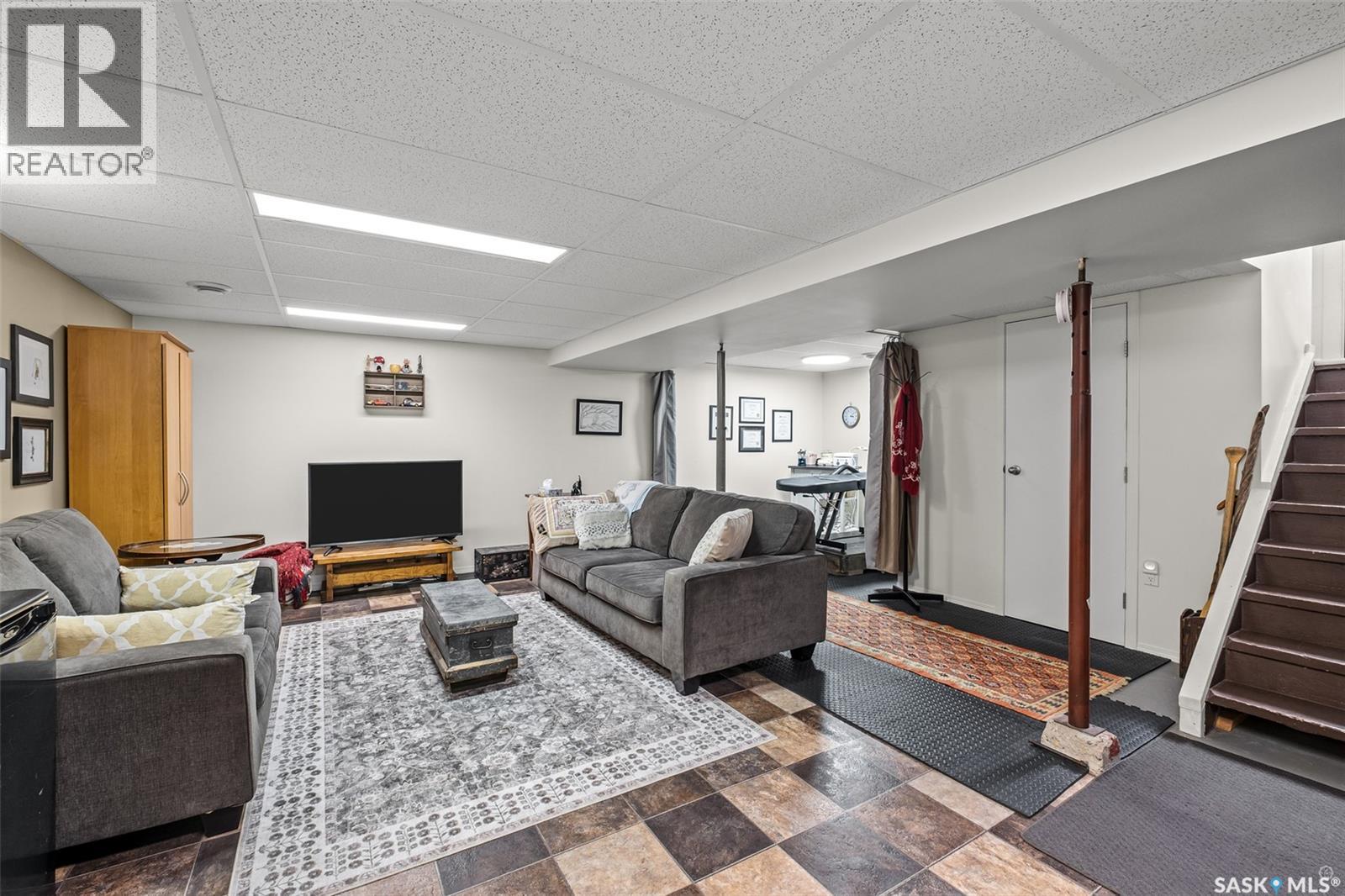 654 23rd Street W, Prince Albert, Saskatchewan  S6V 4H3 - Photo 15 - SK036251