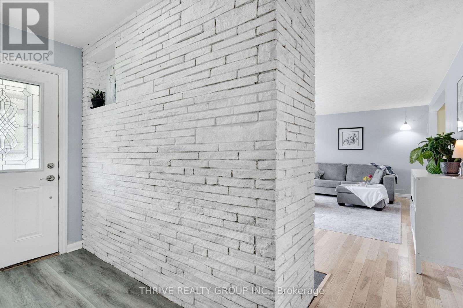 1 Goldwick Crescent, London East, Ontario  N5V 2K9 - Photo 3 - X13140518