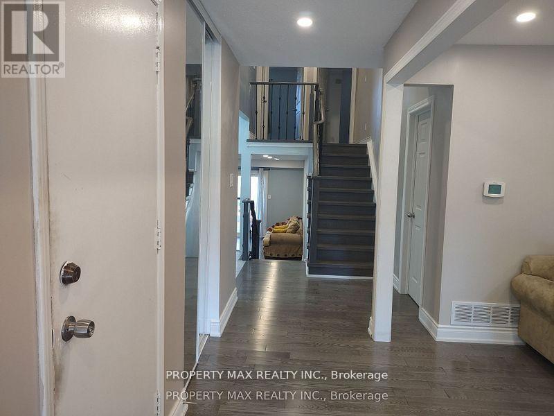Upper 3 Level - 30 Glenabbey Drive, Clarington, Ontario  L1E 1B8 - Photo 8 - E13140522