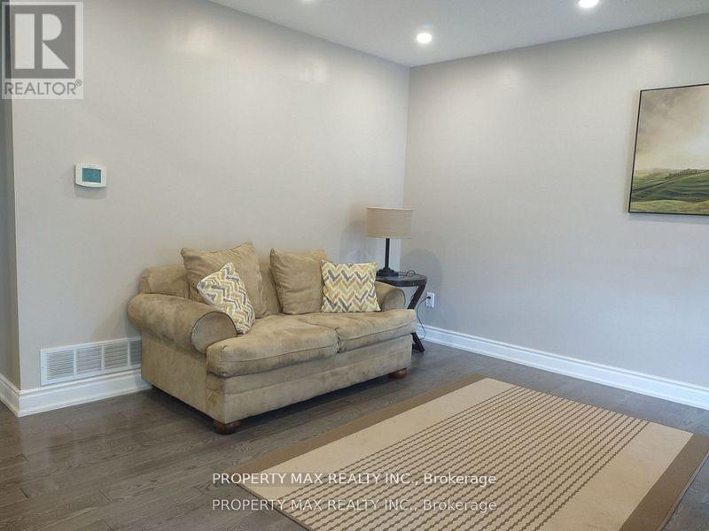 Upper 3 Level - 30 Glenabbey Drive, Clarington, Ontario  L1E 1B8 - Photo 9 - E13140522