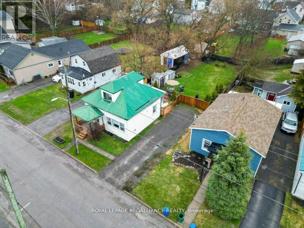 17 Meyers Street, Quinte West, Ontario  K8V 1W5 - Photo 36 - X13058850