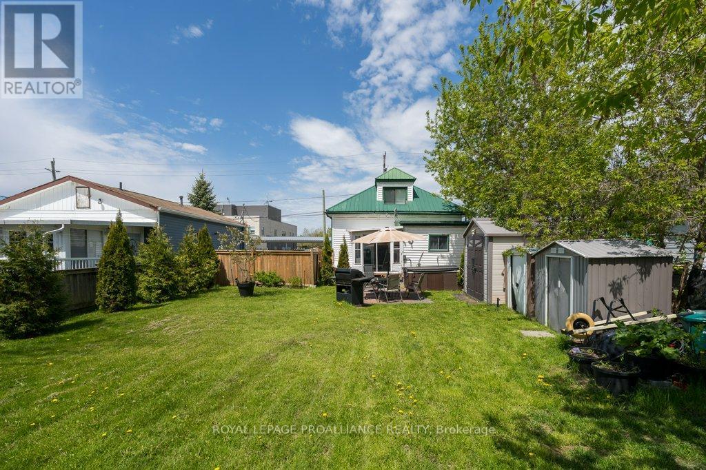 17 Meyers Street, Quinte West, Ontario  K8V 1W5 - Photo 33 - X13058850