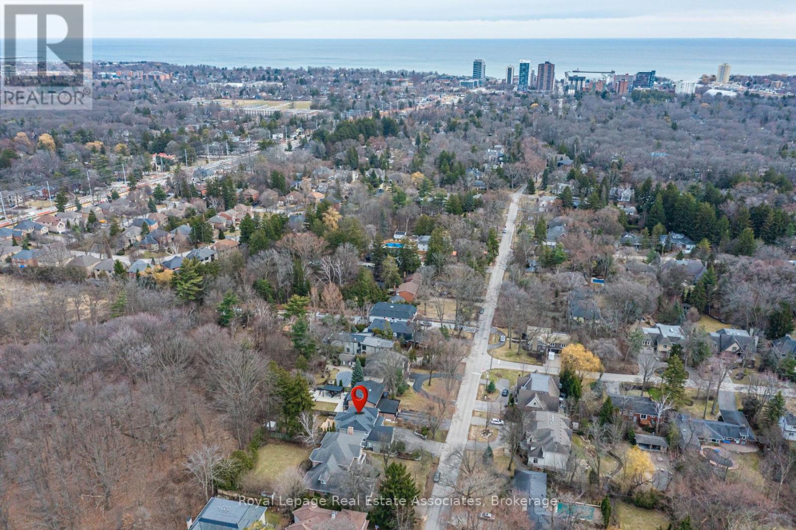 1593 Glenburnie Road, Mississauga, Ontario L5G 3C9 - Photo 43 - W12925262