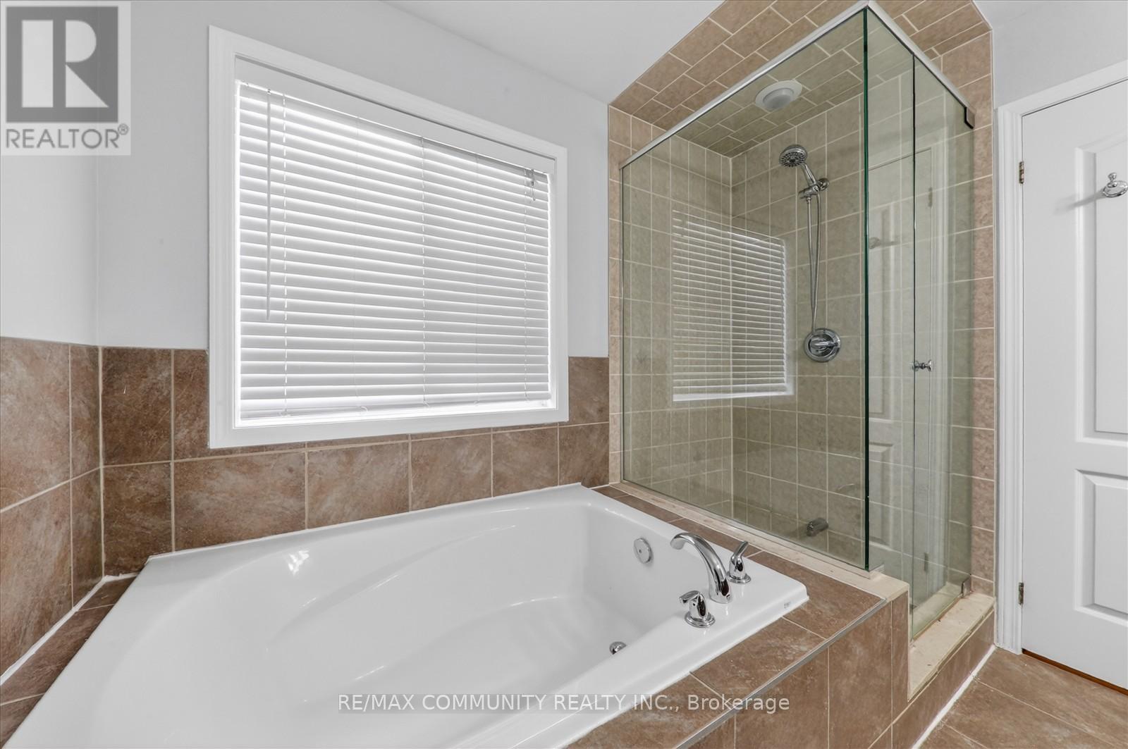924 Zelinsky Crescent, Milton, Ontario L9T 0L5 - Photo 23 - W13140538