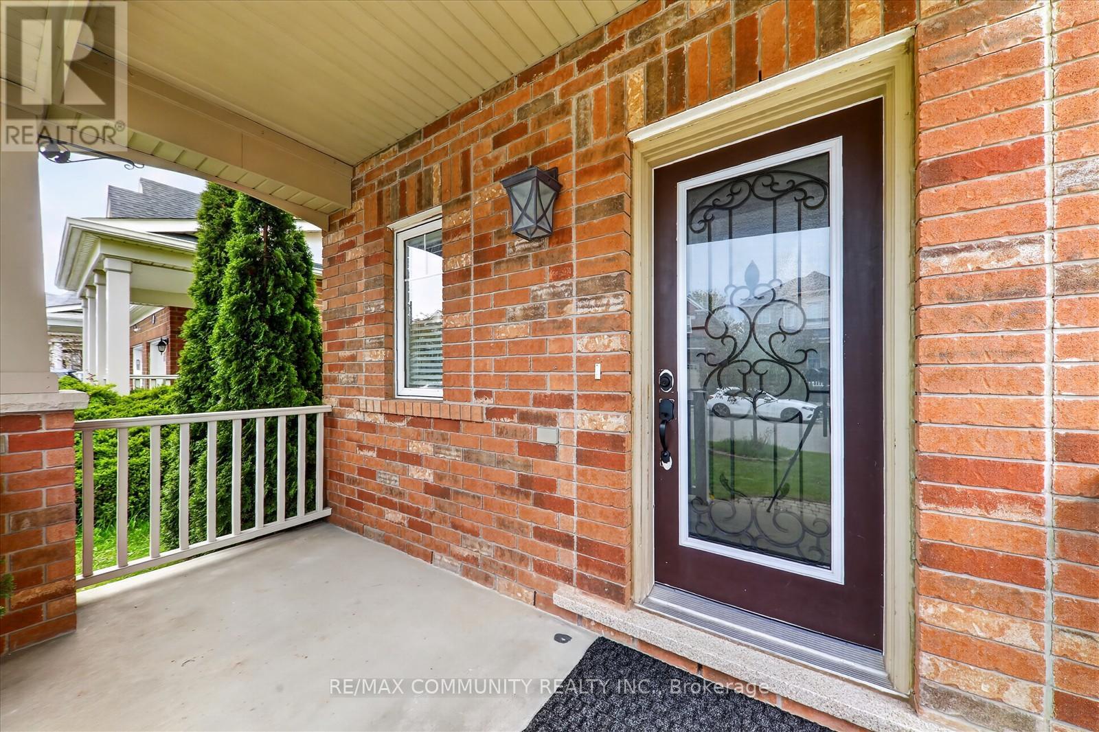 924 Zelinsky Crescent, Milton, Ontario L9T 0L5 - Photo 4 - W13140538