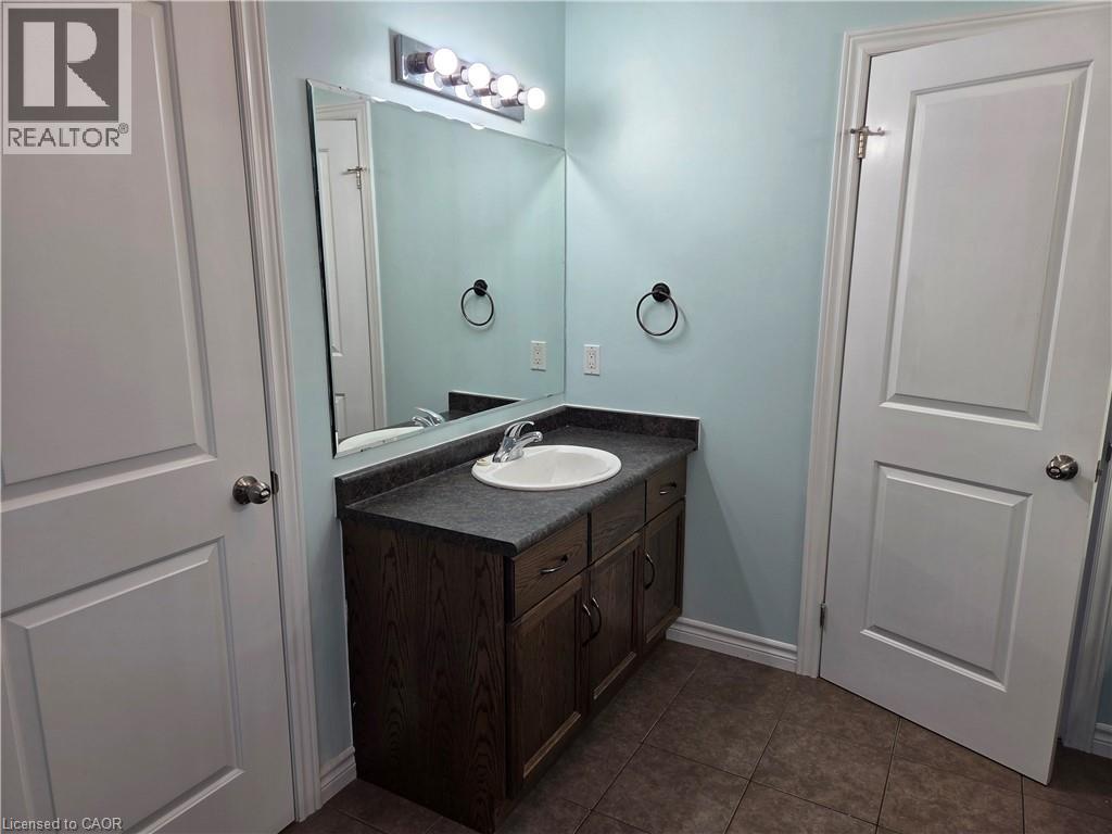 569 Alberta Avenue, Woodstock, Ontario  N4V 0A3 - Photo 17 - 40810132