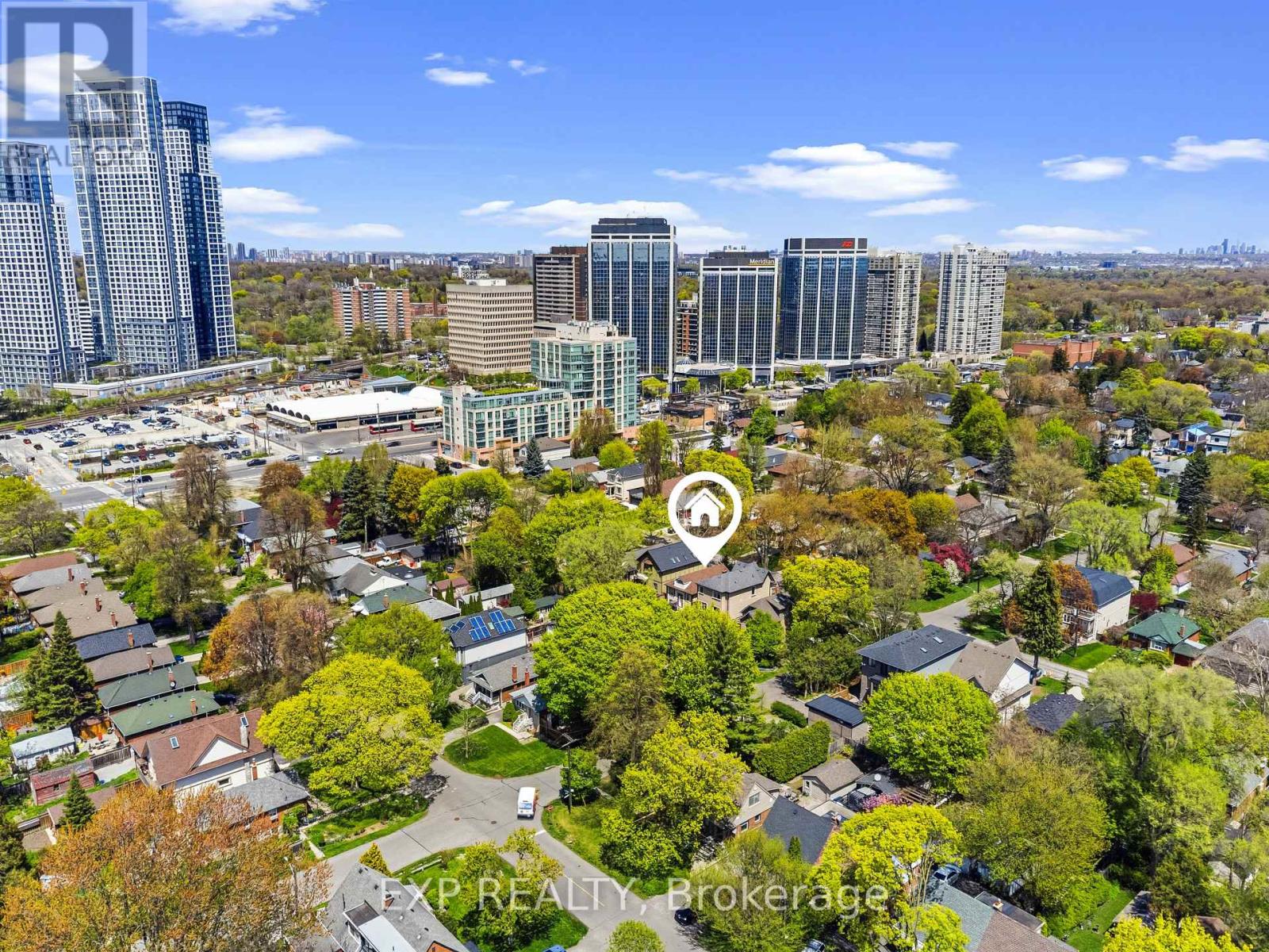 42 Clissold Road N, Toronto, Ontario  M8Z 4T5 - Photo 2 - W13124036