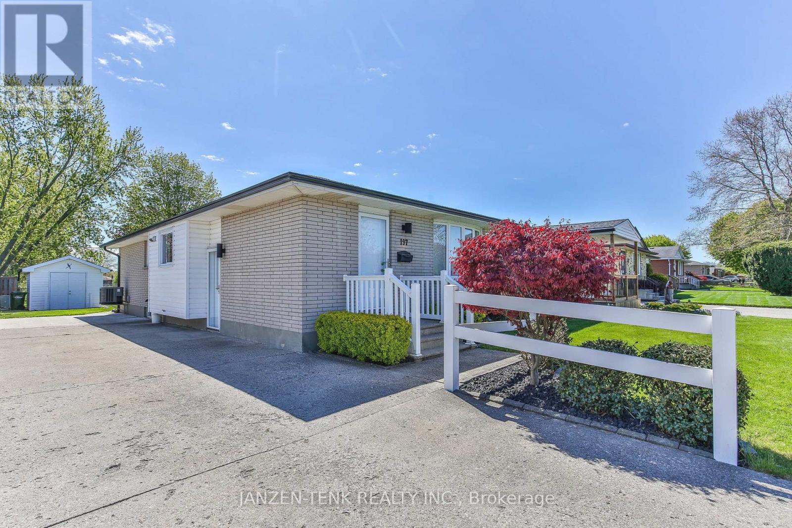 197 Highview Drive, St. Thomas, Ontario  N5R 5H6 - Photo 3 - X13140566