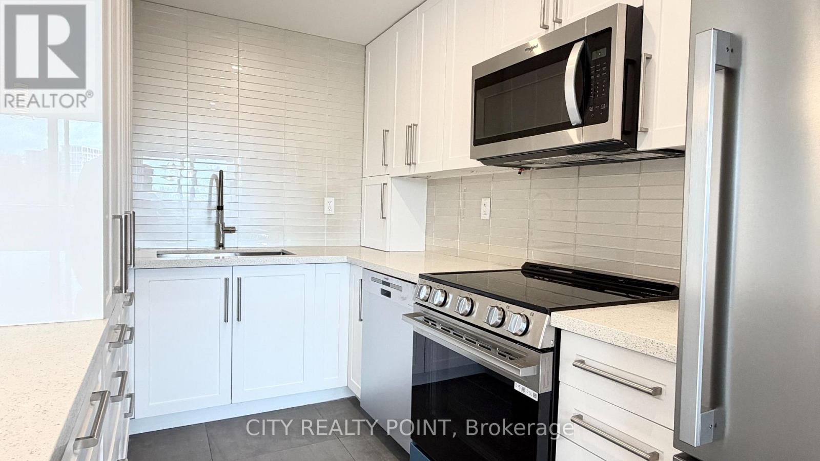811 - 10 Shallmar Boulevard, Toronto, Ontario  M5N 1J4 - Photo 11 - C13140576