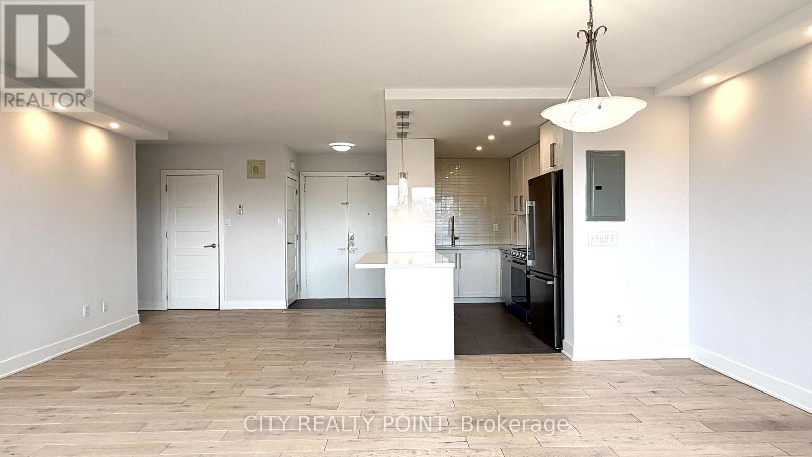 811 - 10 Shallmar Boulevard, Toronto, Ontario  M5N 1J4 - Photo 7 - C13140576