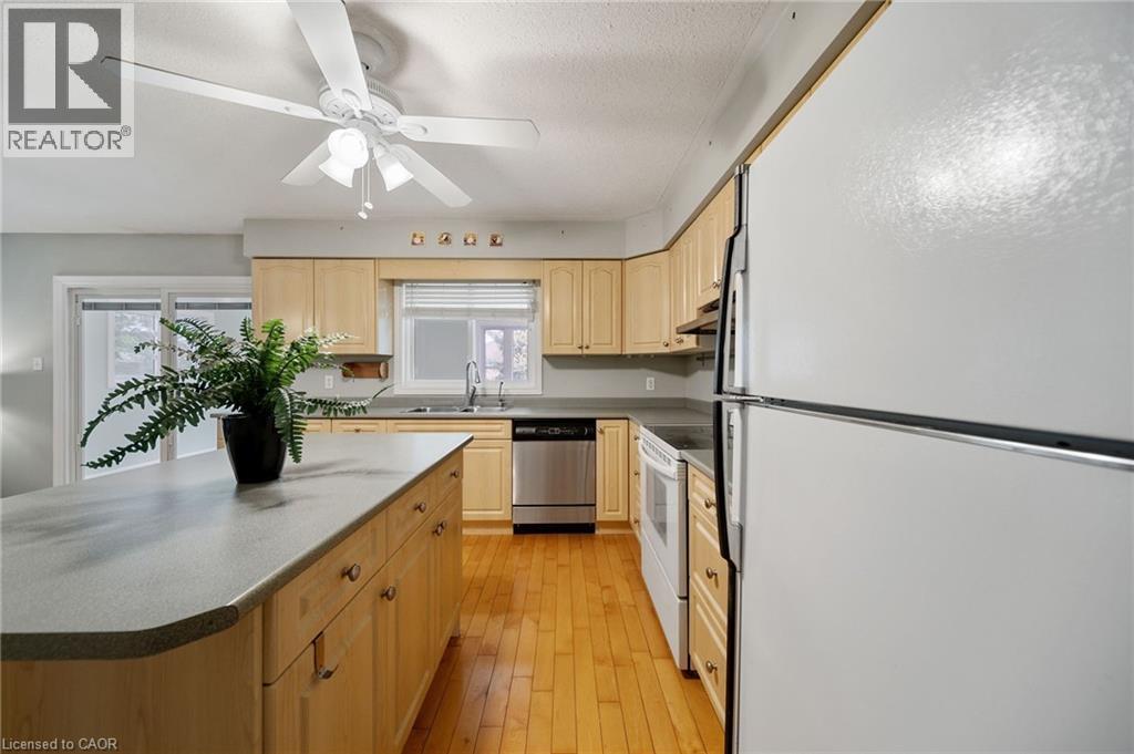 16 Macpherson Drive, Paris, Ontario  N3L 4B6 - Photo 12 - 40822456