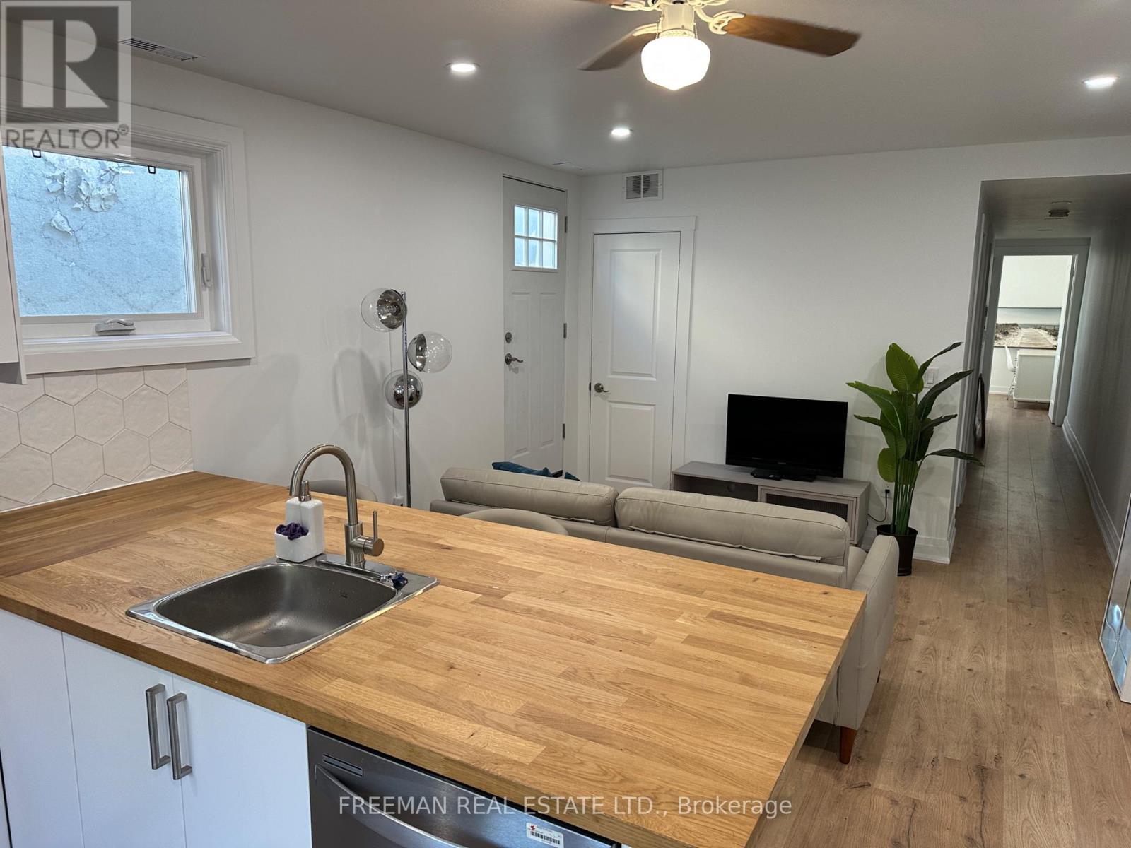 2 - 3449 Yonge Street, Toronto, Ontario  M4N 2N3 - Photo 4 - C13124816